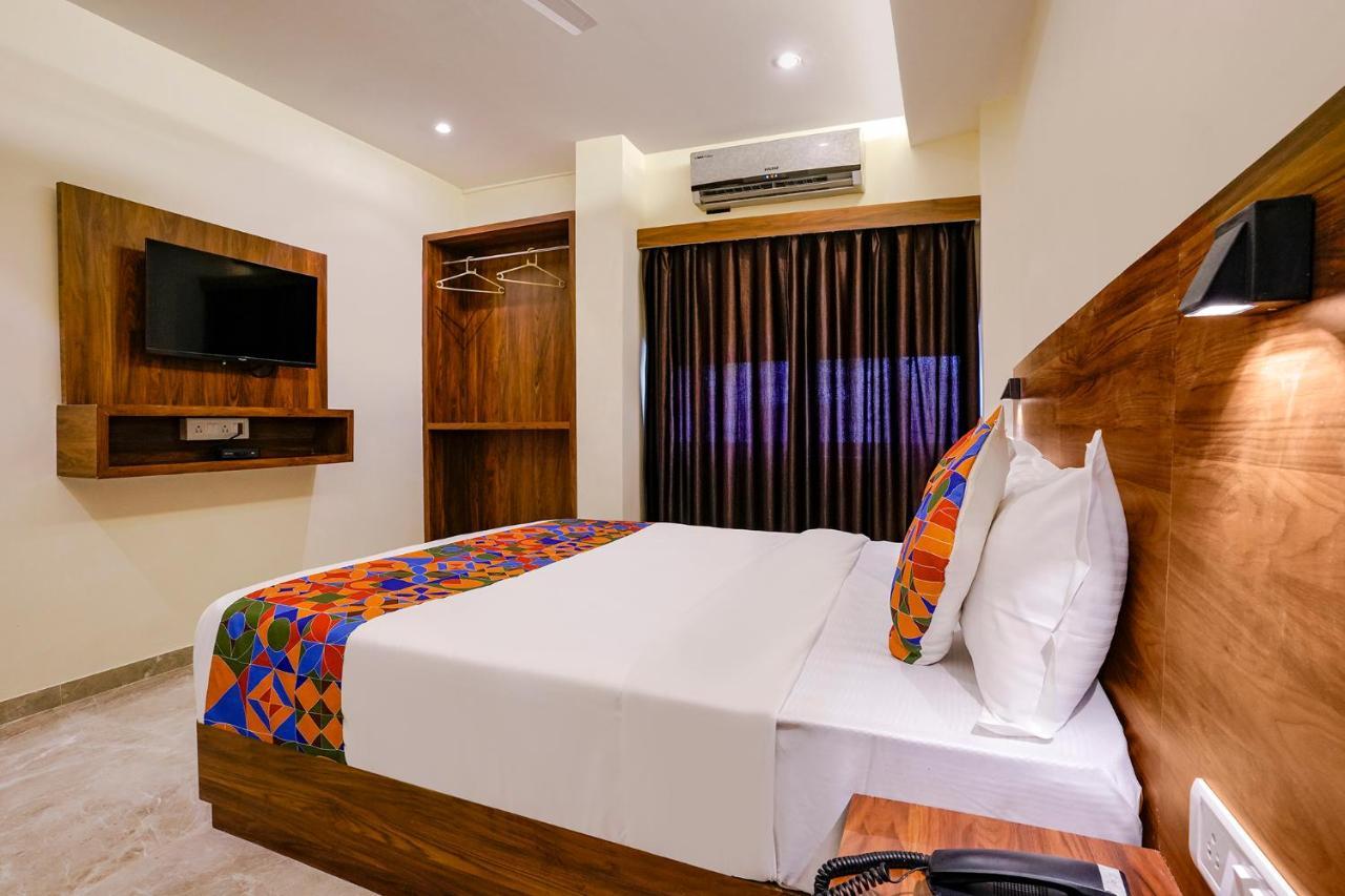 Fabhotel Antlers Mumbai  Buitenkant foto