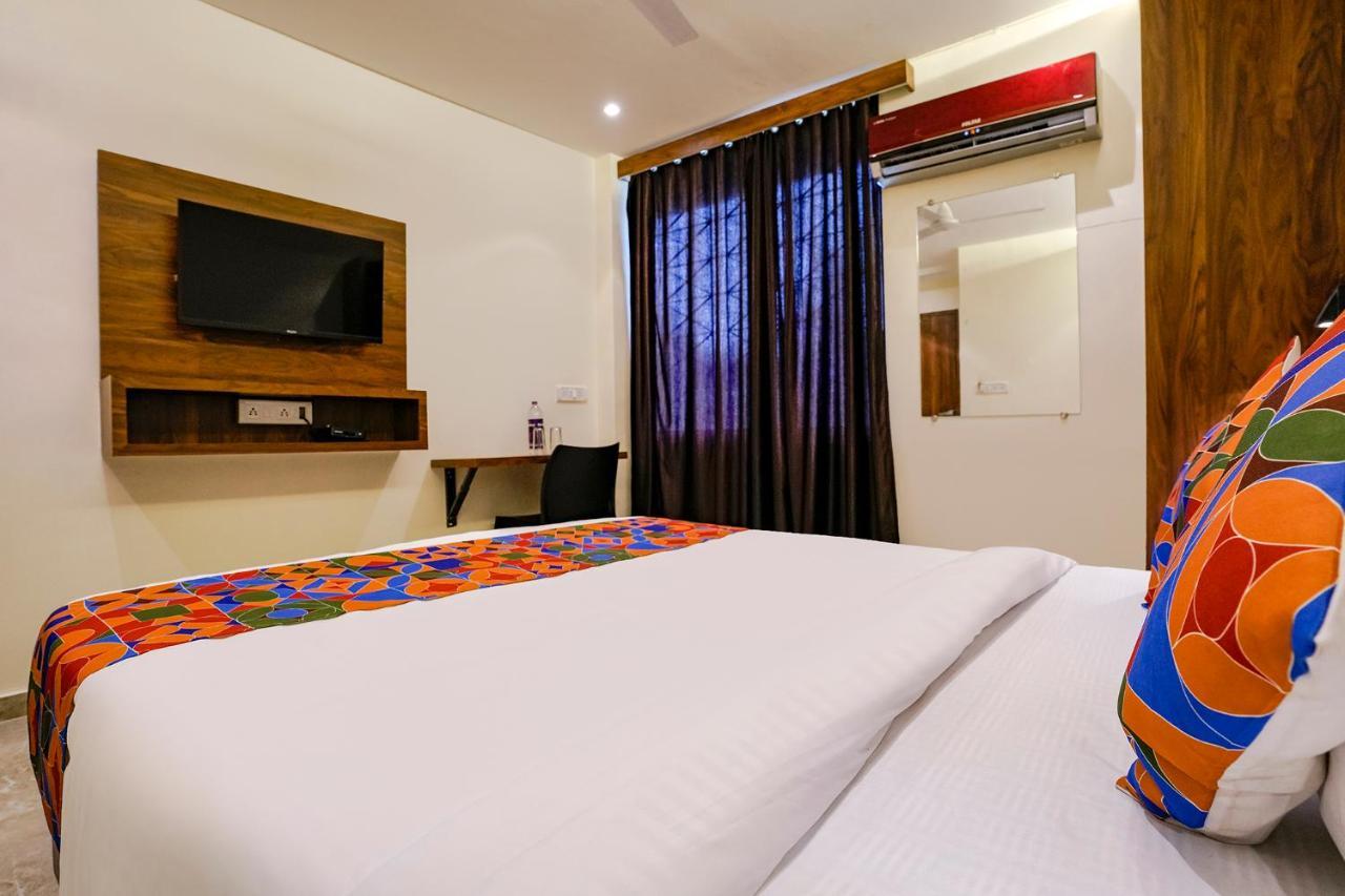 Fabhotel Antlers Mumbai  Buitenkant foto