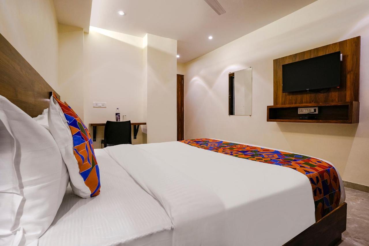 Fabhotel Antlers Mumbai  Buitenkant foto